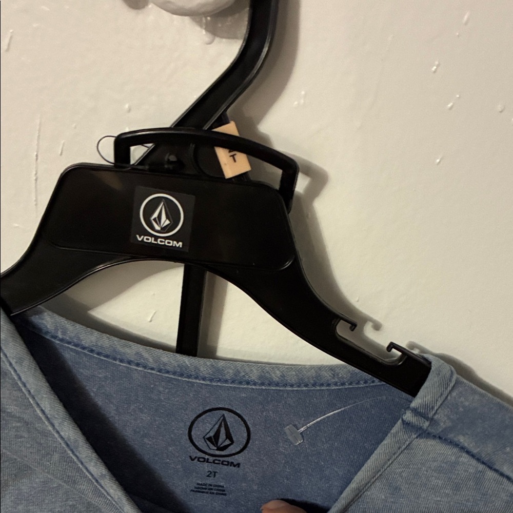 Volcom 2T set - Picture 2 of 8